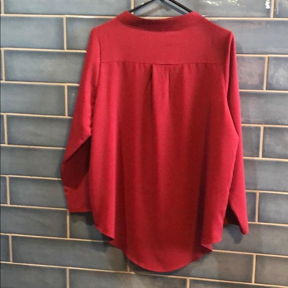 Maroon blouse size large cinch able sleeves - Picture 2 of 5